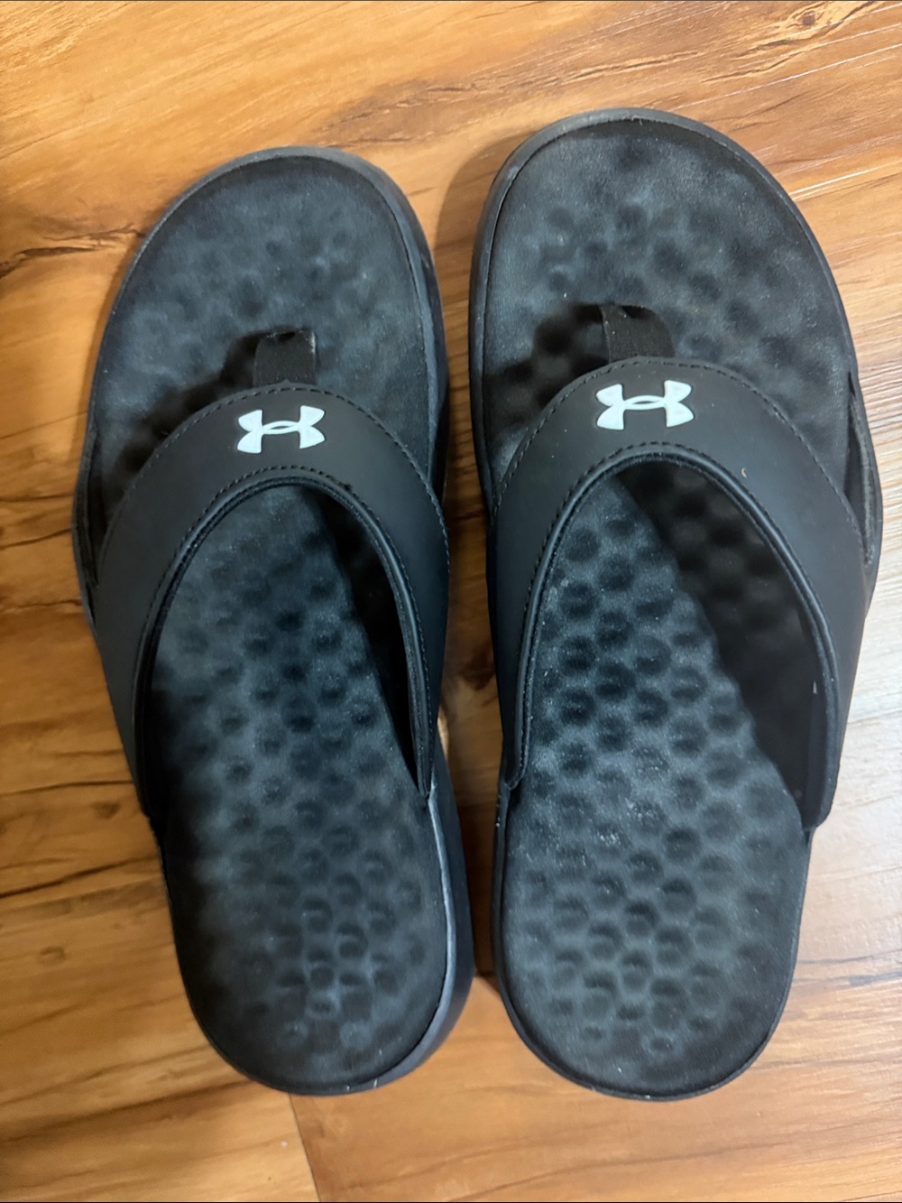 Under Armour Black Flip Flop memory foam